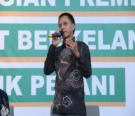 Ketua KUD Jaya Makmur, Sudiyono memaparkan keuntungan sejak bermitra dengan Asian Agri. Foto Ist